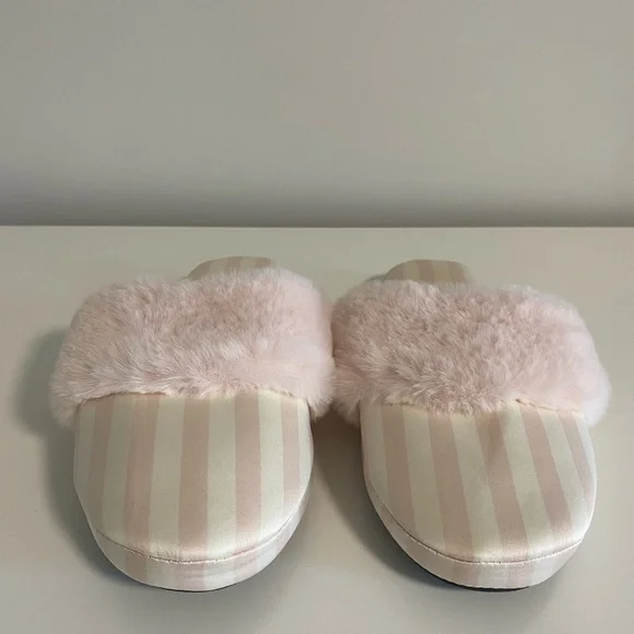 Victoria Secret Slippers - Picture 3 of 6